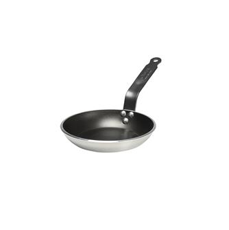 Round non-stick 20 cm aluminium  pan